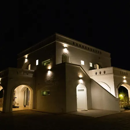 فيلة Lamacoppa Relax House *